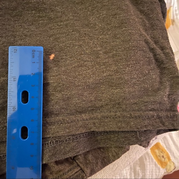 >>>Men’s graphic t-shirt with trees Roots brown white spell out - Picture 8 of 8